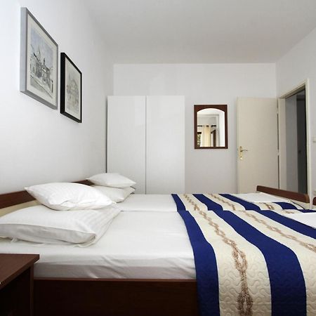 Apartments By The Sea Trogir - 11895 Rom bilde