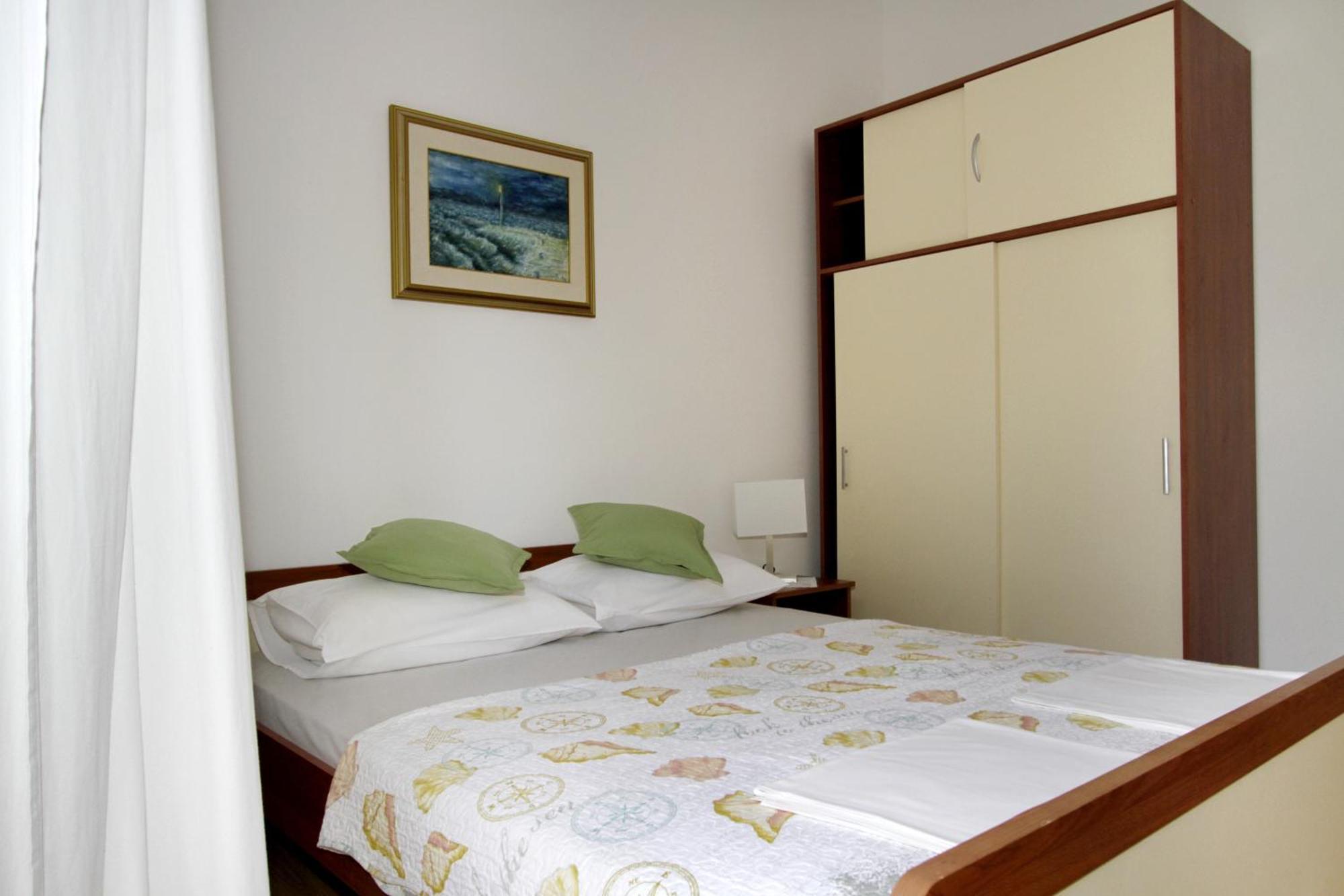 Apartments By The Sea Trogir - 11895 Rom bilde